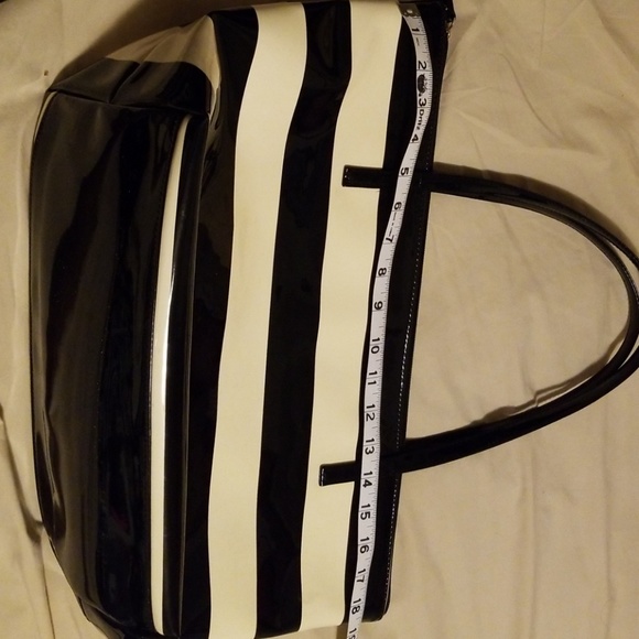 Kate Spade Penn Valley Sophie Patent - Picture 6 of 8